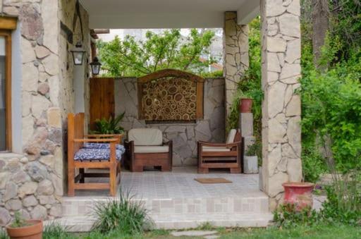 Hosteria La Farfalla Chos Malal Exterior photo